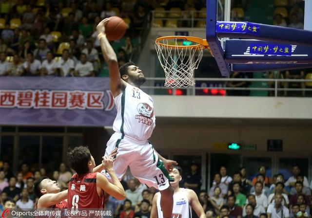 武汉女足主帅：亚冠是锻炼新人的重要平台，会给年轻球员机会（武汉女足主帅：亚冠是练兵良机，将大胆启用年轻人）