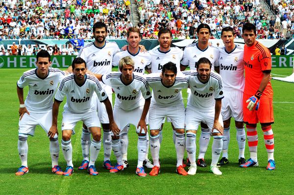 火箭哈登连续三场得分30+（哈登为火箭连砍三场30+）