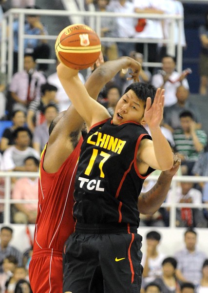 英联杯前瞻：曼城面临多线作战困扰，小蜜蜂曾赛季双杀蓝月（英联杯前瞻：曼城多线征战承压，小蜜蜂曾赛季双杀蓝月）