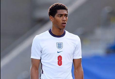 巴林U17vs中国U17：邝兆镭、万项首发，周雨诺、何思凡出战（巴林U17迎战中国U17：邝兆镭、万项首发，周雨诺、何思凡登场）