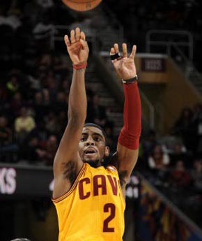 圣保罗总监：会在奥斯卡康复后再讨论未来，做事首先要人性化（圣保罗高层：奥斯卡伤愈后再谈去向，决策以人为本）