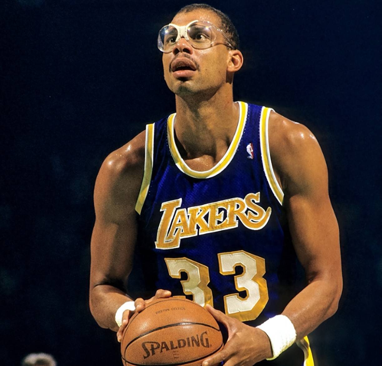 亚特兰大2-1逆转切尔西，德凯特拉雷传射，斯卡马卡建功（德凯特拉雷传射、斯卡马卡破门，亚特兰大2-1逆转切尔西）