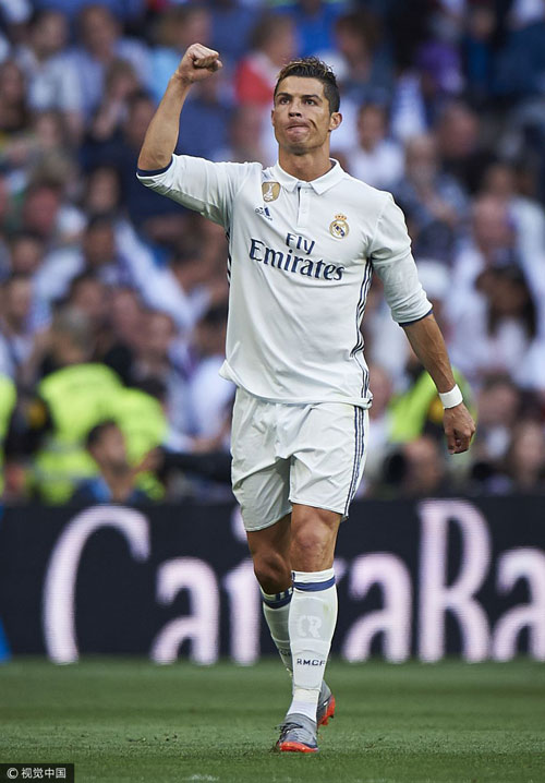 土超匪夷所思一幕：门将拉架放弃守门，对手打空门得手进球有效（土超离谱一幕：门将去拉架弃守球门，对手空门得手被判有效）