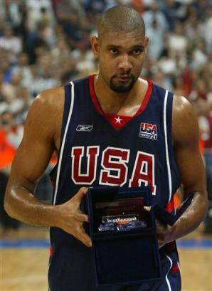 伤兵满营！记者：卡马文加、赫伊森等7人或将无缘皇马战曼城（皇马伤情告急：卡马文加、赫伊森等7将恐缺席对阵曼城）