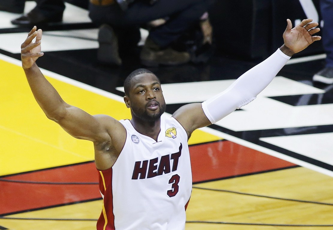 美记：湖人赢球不是运气，詹姆斯专等这种“混乱时刻”（美媒：湖人取胜并非靠运气，詹姆斯善于把握比赛乱局）