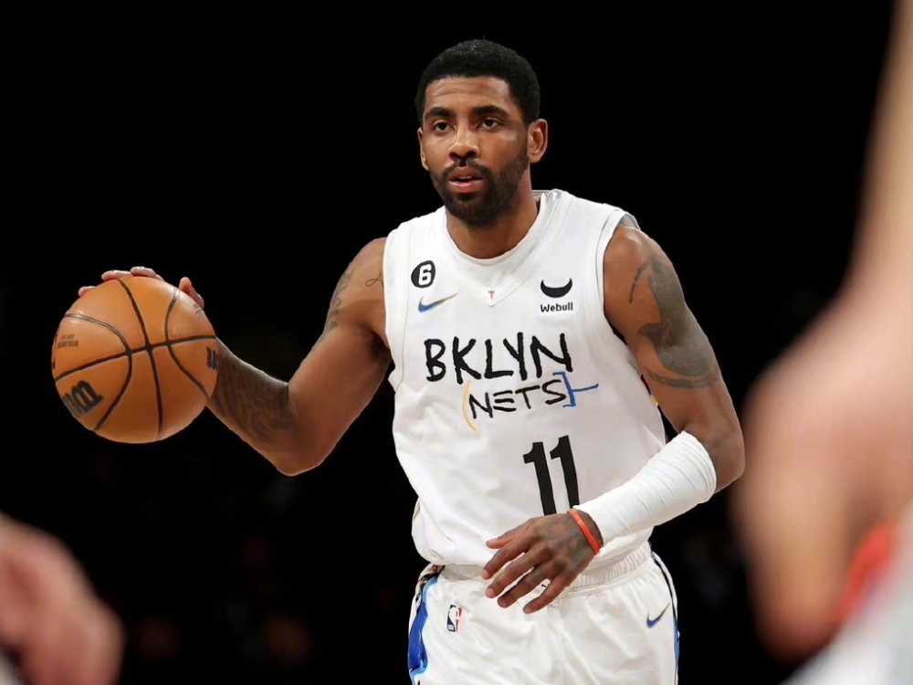 每体列足坛十大奇葩条款：博格坎普拒坐飞机；内马尔微笑条款（每体盘点足坛十大离奇条款：博格坎普拒乘飞机；内马尔微笑奖金）