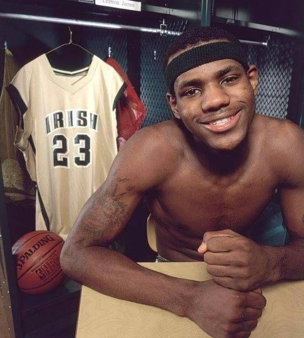 崛起！诺里斯打破了红牛和梅奔自10年起对世界冠军的垄断（诺里斯登顶，终结红牛与梅奔自2010年的冠军垄断）