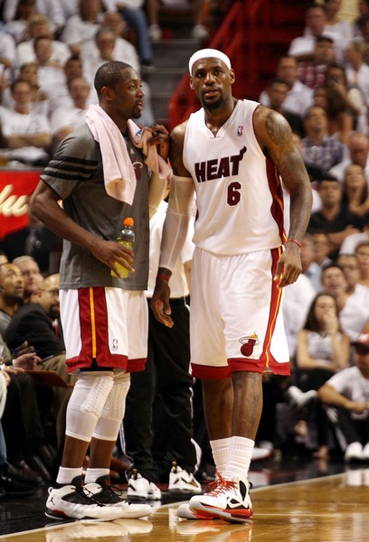 浙江男篮末节连得10分逆转辽宁（浙江男篮末节连取10分完成对辽宁的逆转）