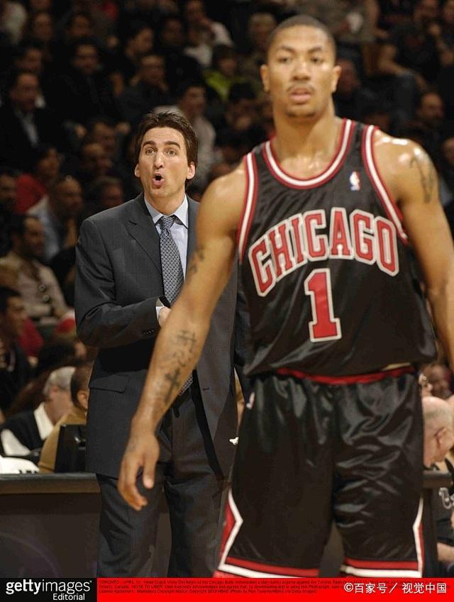 中足联颁奖：申花外租广西球员费尔南多当选中乙赛季最佳球员（中足联年度评选：申花外租至广西的费尔南多当选中乙最佳球员）